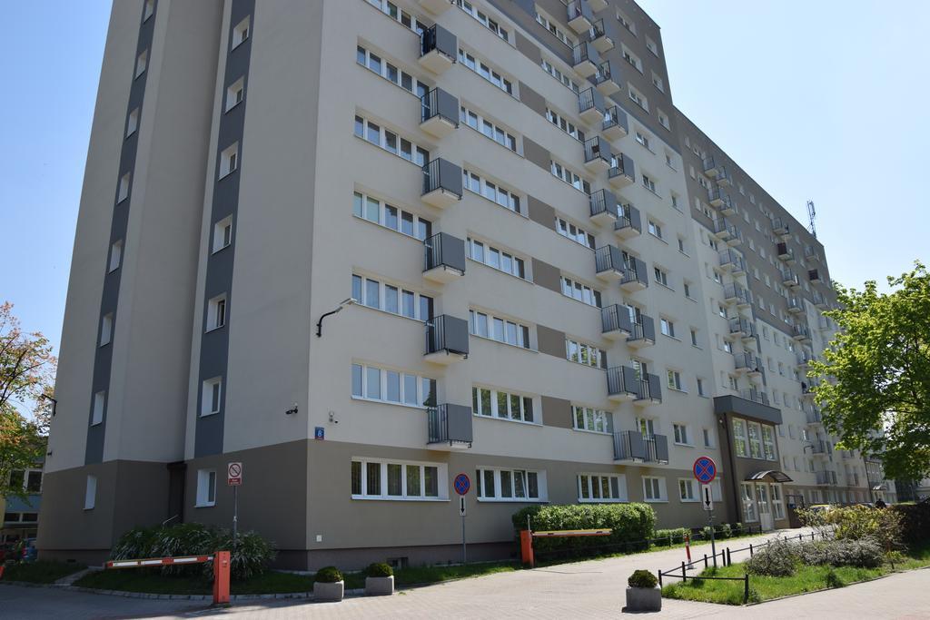 Pokoje Goscinne O-Es-Ha Varşovia Exterior foto